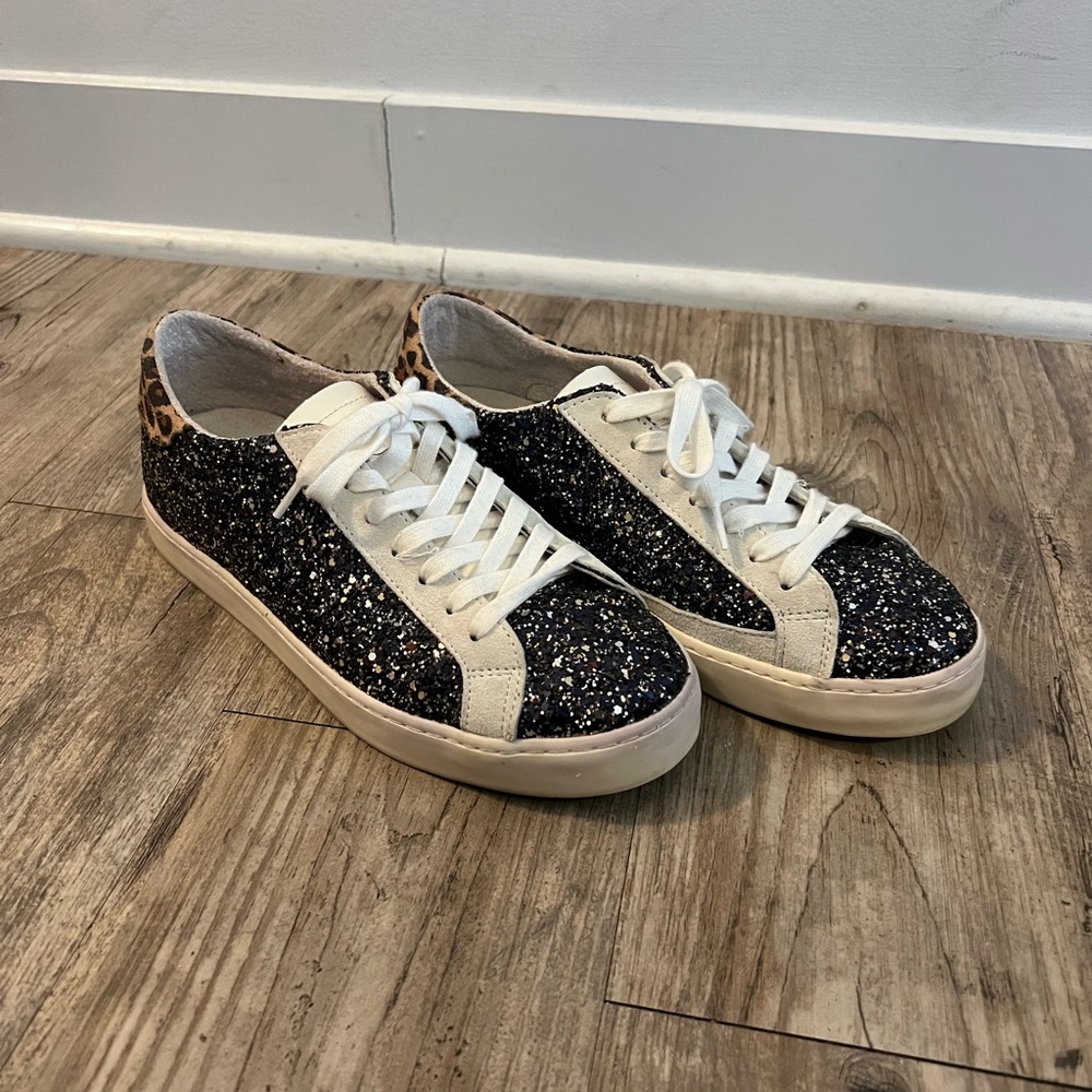 One Footwear Women's Black Glitter with Leopard Sneakers Size 8